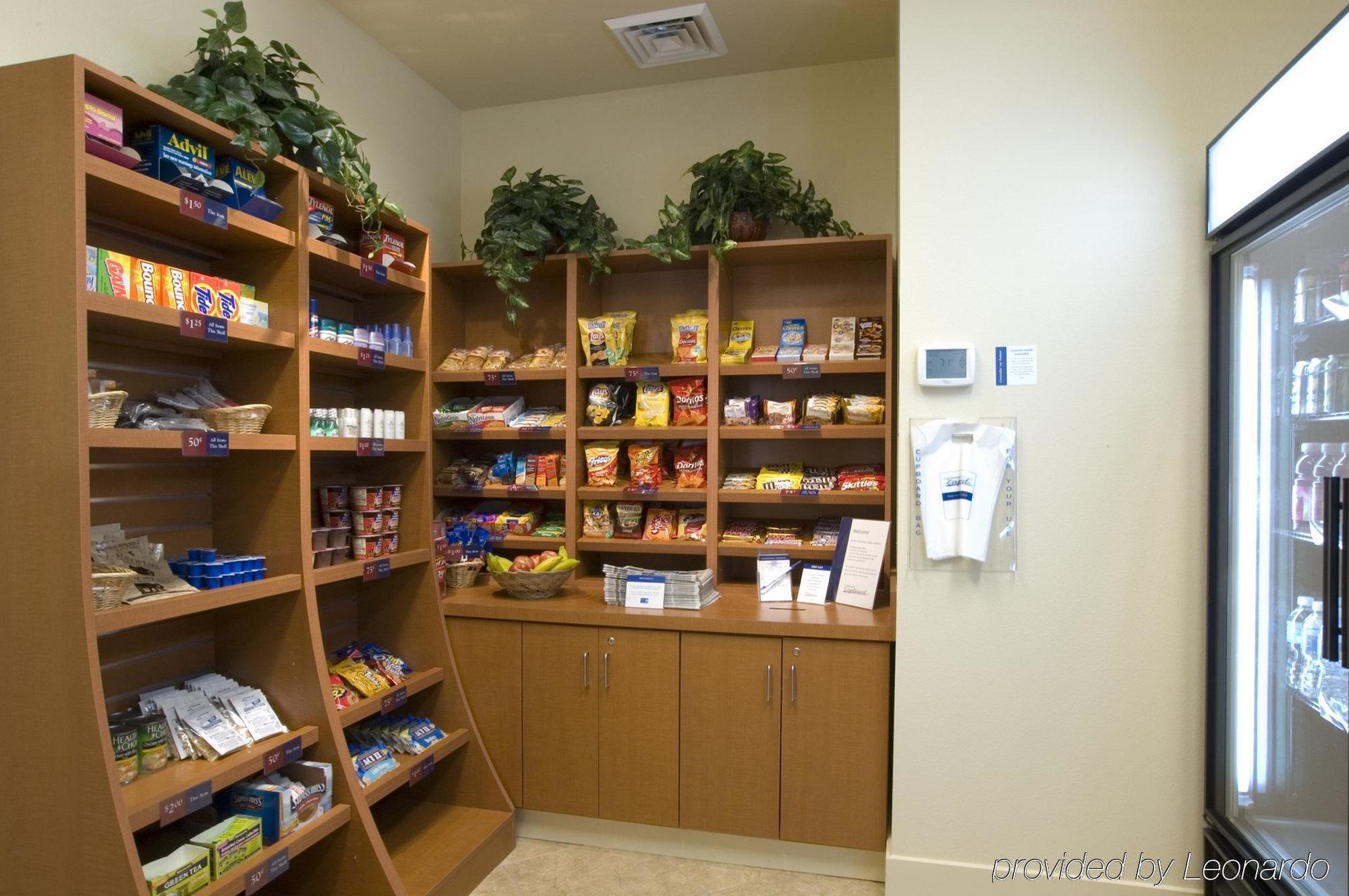 Candlewood South By Ihg Hotel Springfield