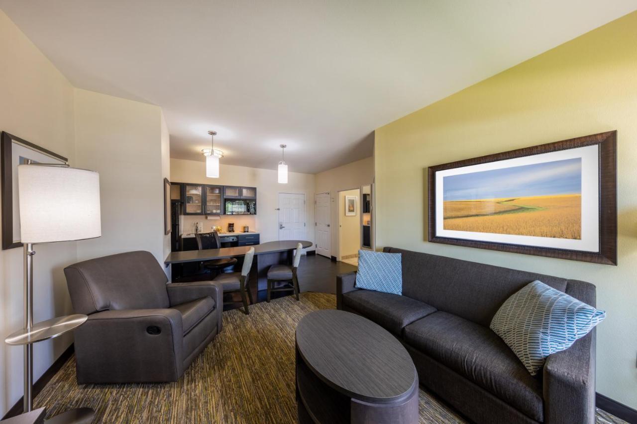 Hotel Candlewood South By Ihg Springfield